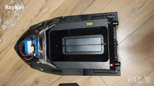 Лодка за захранка