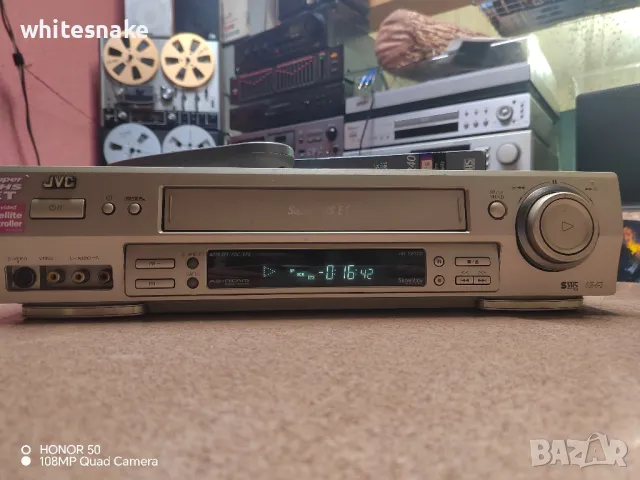 JVC HR-S6700 S-VHS Recorder