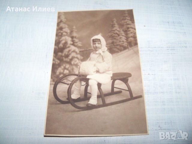 Дете с шейна, стара картичка - снимка, Румъния