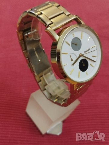 Дамски часовник Donna Karan. , снимка 2 - Дамски - 43731782