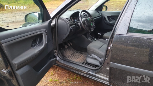 Skoda Roomster 1.2 htp 70, снимка 8 - Автомобили и джипове - 46969326