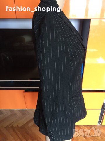 Дамски блейзер Moschino, размер М/L, снимка 6 - Сака - 32667841