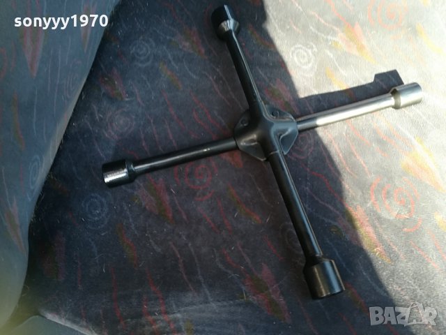 ключ за гуми кръстачка-черен 2104211045, снимка 12 - Аксесоари и консумативи - 32628259