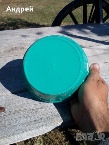 Стара пластмасова саксия, снимка 5 - Антикварни и старинни предмети - 27211443