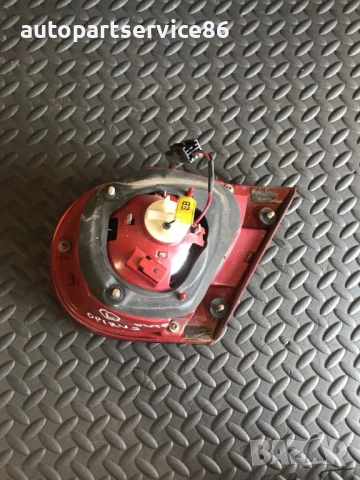 Вътрешна лява стоп светлина за KIA Opirus 3.5 (2006) 92401-3F, снимка 2 - Части - 53282615