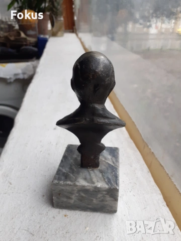 Малък бронзов бюст, фигура, статуетка, снимка 3 - Антикварни и старинни предмети - 53335740