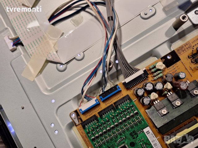 лед диоди от панел LC320EUH-SCA1 от телевизор LG модел 32LE5300 , снимка 2 - Части и Платки - 43804654