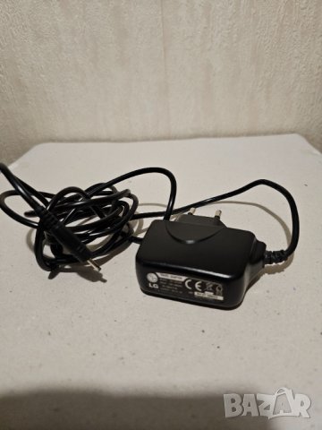 Захранване, адаптор 5 волта - 1 ампер