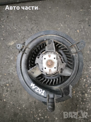 10477 Mercedes-Benz W201 190e Вентилатор за парно с корпус 9148452037