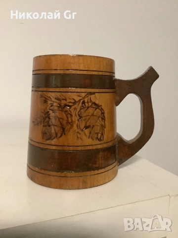 Дървена халба  отличен състояние височина 12 см диаметър 10 см