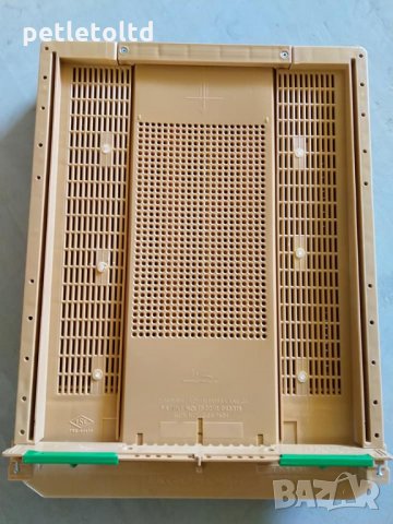 Пластмасово дъно Apimaye, с прашецоуловител и чекмедже за събиране на прашеца, за 10 рамкови кошери, снимка 3 - За пчели - 28742256