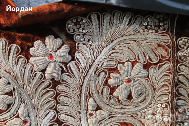 Богато украсен ръкав от носия сребърна сърма, снимка 3 - Антикварни и старинни предмети - 40834434