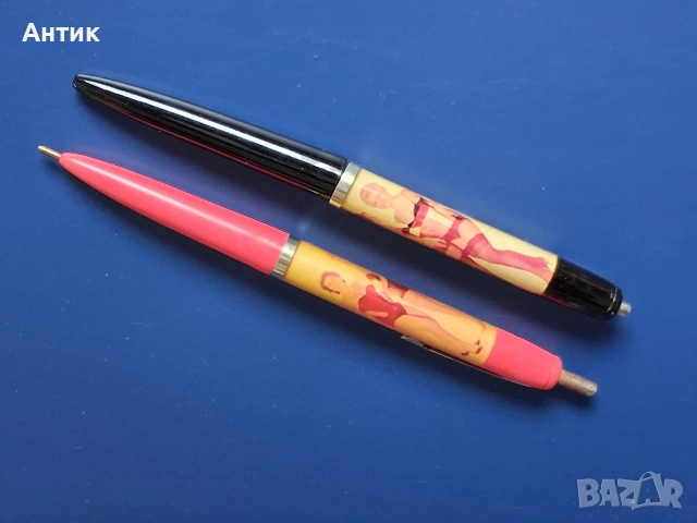 Две Стари Химикалки Събличащи Жени Еротика от Соца 70'те год., снимка 2 - Колекции - 53592373