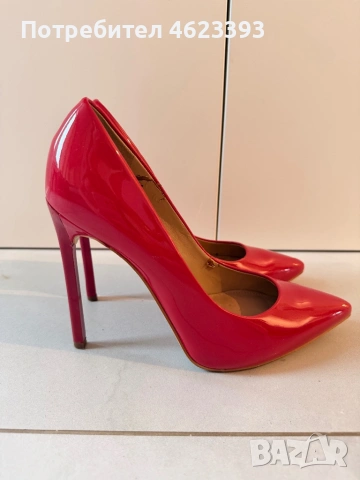 Дамски обувки на висок ток Guess, снимка 3 - Дамски обувки на ток - 53573565