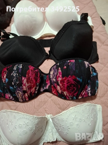 Продавам сутиени 75б , снимка 2 - Корсети, бюстиета, топове - 48617844
