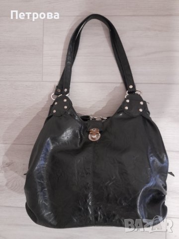 Черна чанта от естествена кожа, снимка 5 - Чанти - 43060155