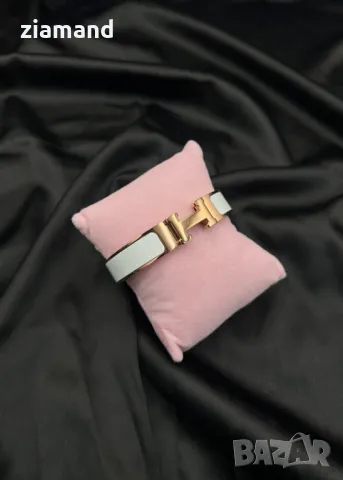 Твърда гривна по марков модел