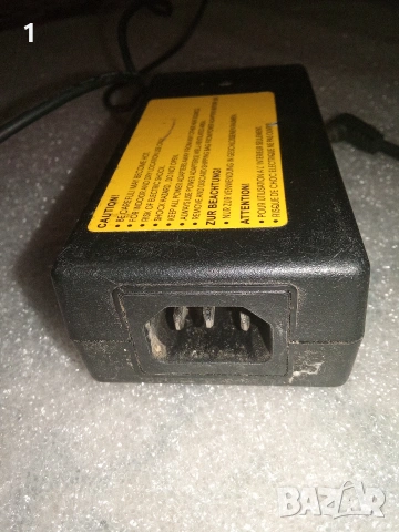 Адаптер на 12 v,4, 16 A, снимка 4 - Друга електроника - 53195651