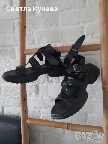 Дамски сандали естествена кожа на марката Amulet 