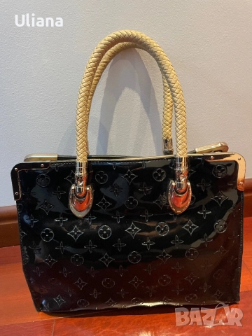 Дамска чанта естествен лак, снимка 3 - Чанти - 51921992