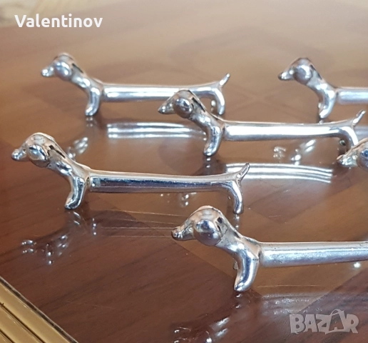 Старинни метални поставки за ножове- кученца, снимка 3 - Антикварни и старинни предмети - 52502562