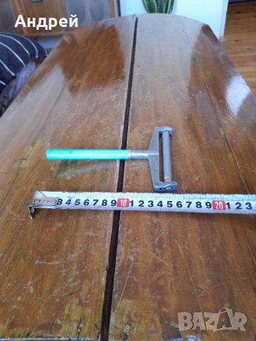 Стар уред,инструмент за рязане на сирене и кашкавал, снимка 2 - Антикварни и старинни предмети - 36853589