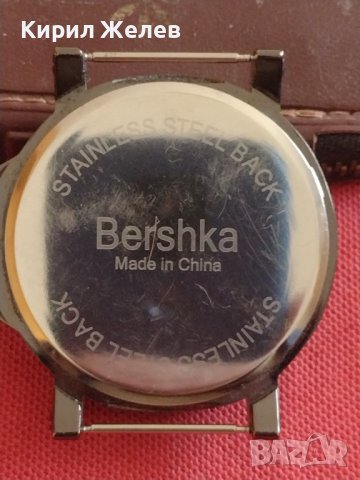 Модерен унисекс часовник Bershka made in China много красив изискан 42798, снимка 5 - Мъжки - 43743605