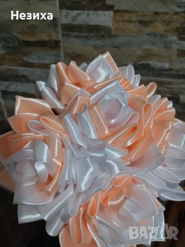 Букет от сатенени рози , снимка 3 - Изкуствени цветя - 47901250