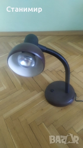 Настолна лампа, снимка 2 - Настолни лампи - 51710322