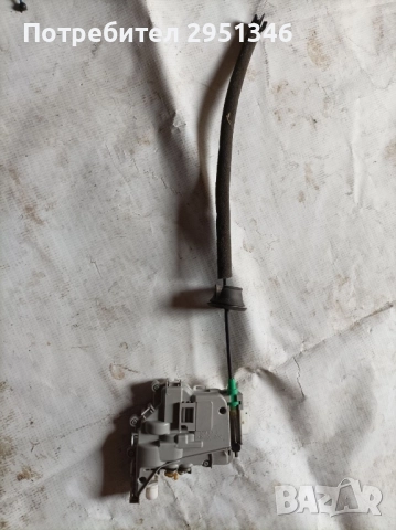 Брава Audi A5 F5 8X2837015B