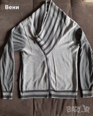 Асиметрична жилетка с цип