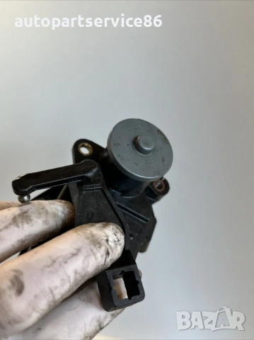 Мотор клапан клапа на колектор за Jeep Grand Cherokee 3.0 CRD (2007) A6421500294 , снимка 2 - Части - 53522612