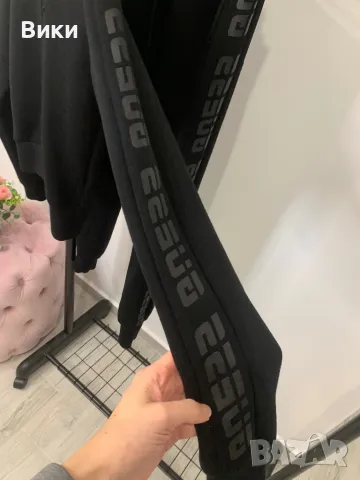 Спортен екип на Guess, снимка 18 - Спортни екипи - 48836351