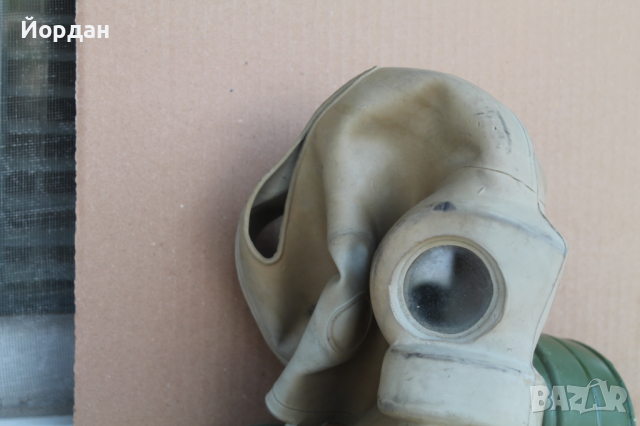 Противогаз , снимка 2 - Антикварни и старинни предмети - 36526681