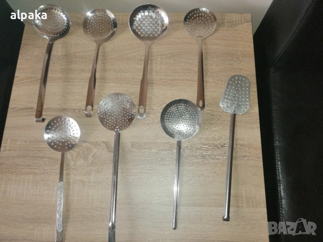 Продавам решетъчни лъжици, неръждаеми, алпака