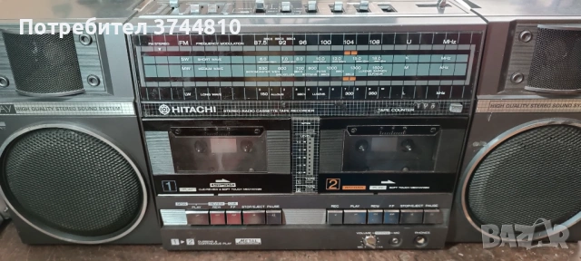 Продавам радиокасетофон HITACHI TRK W55E