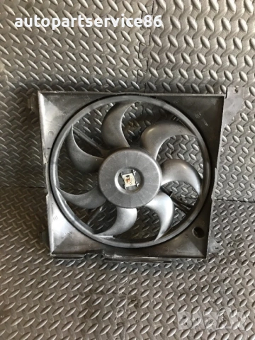 Перка Мотор на вентилатора на радиатора за KIA Magentis 2.0 16V (2002) 25386-38000