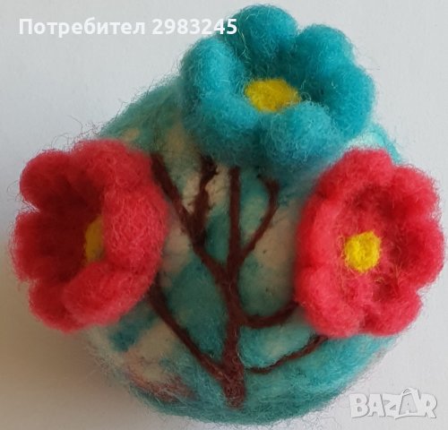 Декорирана топка с цветен мотив