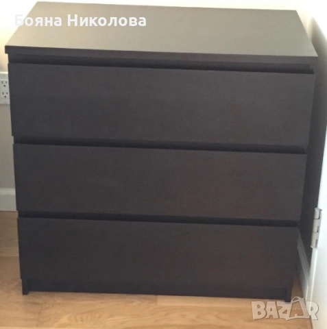 Скрин с три чекмеджета, Икеа, снимка 3 - Скринове - 52572568