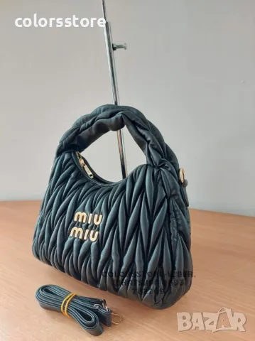 Черна чанта MiuMiu-SG40U, снимка 2 - Чанти - 47405145