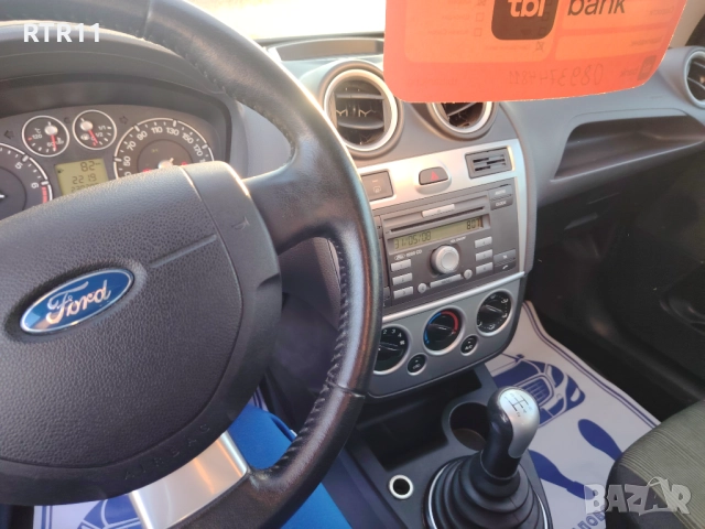 Ford Fiesta 1.3 75 кс, снимка 9 - Автомобили и джипове - 50408782