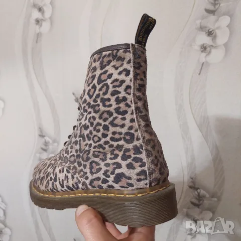 DR. MARTENS LEOPARD PRINT LEATHER номер 39 боти/ ботуши , снимка 8 - Дамски ботуши - 48969416