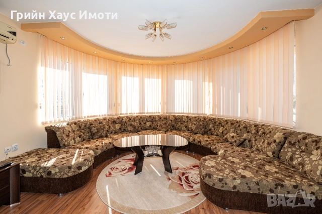 Елегантен, просторен и изключително перспективен имот в сърцето на с. Граф Игнатиево, снимка 8 - Къщи - 52485999