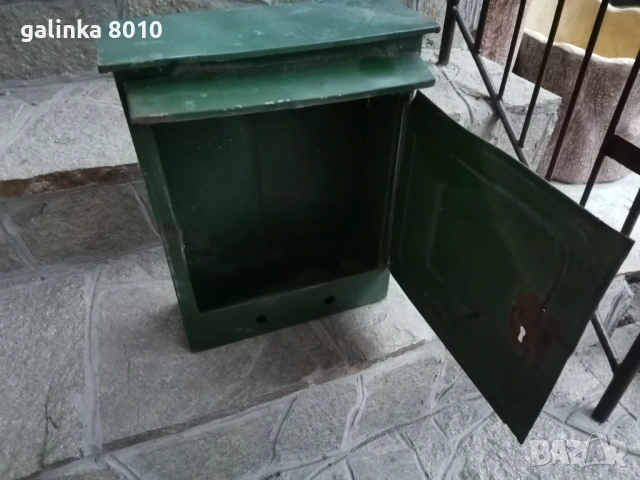 Стара пощенска кутия, снимка 4 - Антикварни и старинни предмети - 53177843