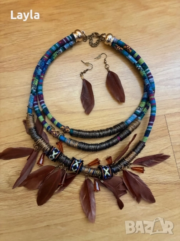 Колие с обеци