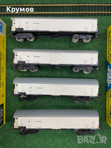 Вагон товарен хладилен 4-осен Пико HO 1:87 влак ЖП модел, снимка 2 - Колекции - 44884736