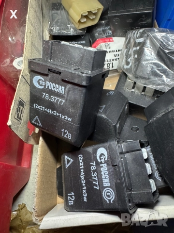 Реле мигач с 5 крачета ВАЗ 2105-3747010 78.3777 НОВ РУСКИ