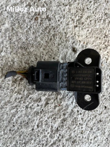 Датчик налягане всмукателен колектор Фолксваген Голф 6 VW Golf, снимка 2 - Части - 50803153