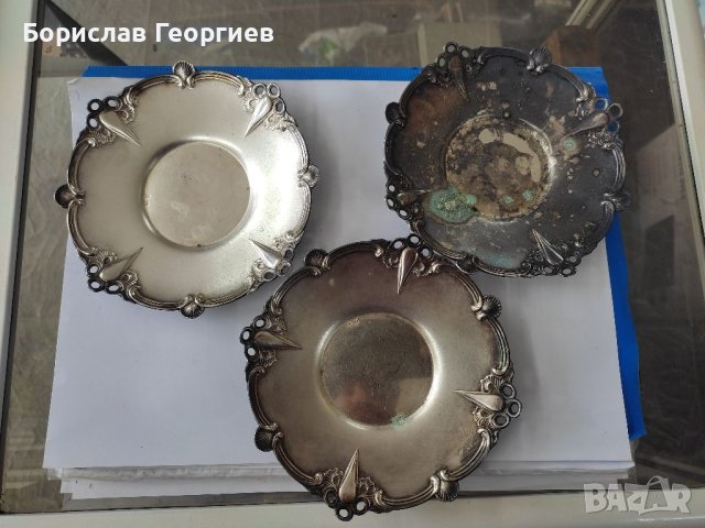 Три чинии за чаши за кафе WMF