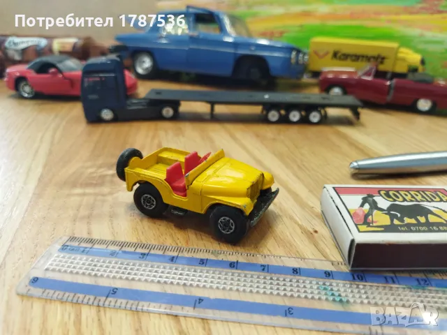 Стари малки колички мачбокс и мажорете 